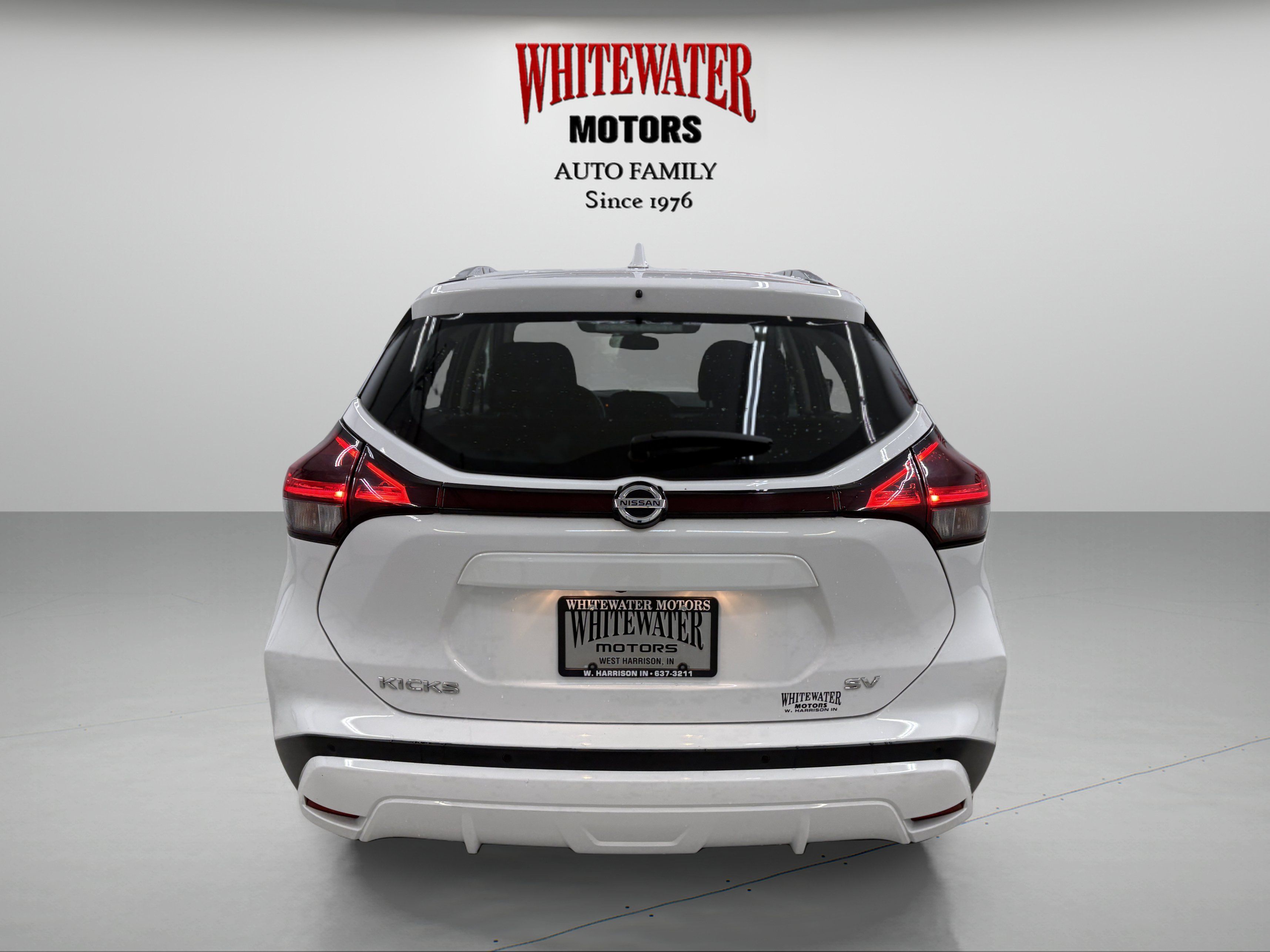 Used 2021 Nissan Kicks SV FWD image 3