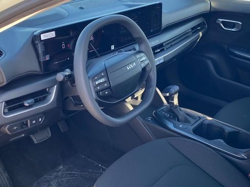 New 2026 Kia K4 LXS image 12