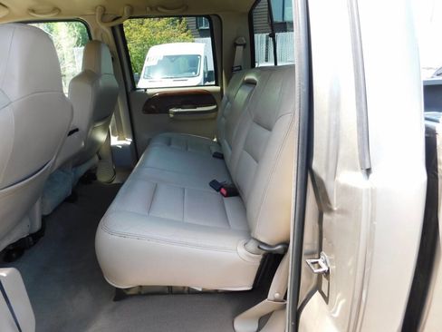 Used 2002 Ford F350 Lariat image 5