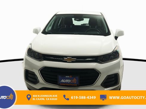 Used 2020 Chevrolet Trax LS FWD image 4