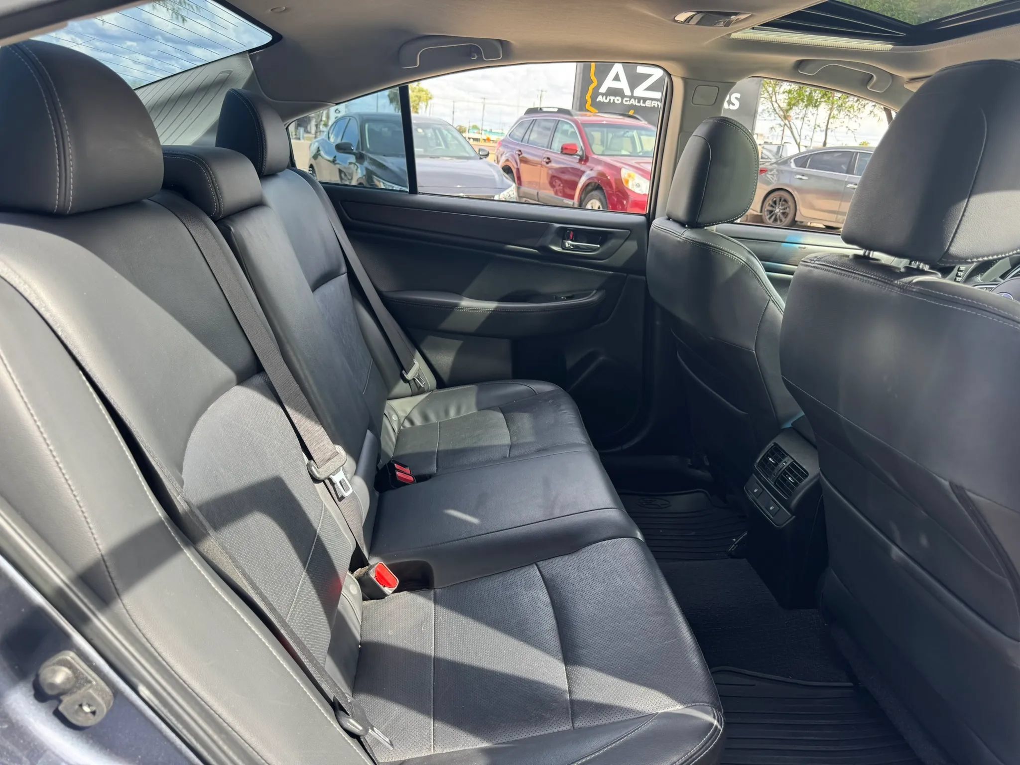 Used 2017 Subaru Legacy 2.5i Limited AWD/4WD image 27