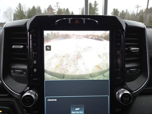 Used 2022 RAM 1500 Laramie w/ Night Edition image 16