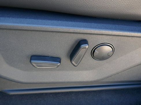 New 2025 Ford F150 Lariat w/ Equipment Group 501A Mid image 19