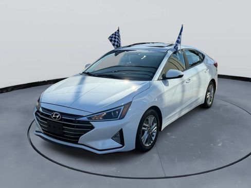 Used 2020 Hyundai Elantra Value Edition w/ Cargo Package (C1) FWD image 2