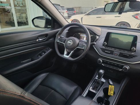 Used 2020 Nissan Altima 2.5 SR w/ Premium Package image 27