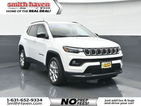 Certified 2023 Jeep Compass Latitude AWD/4WD image 1