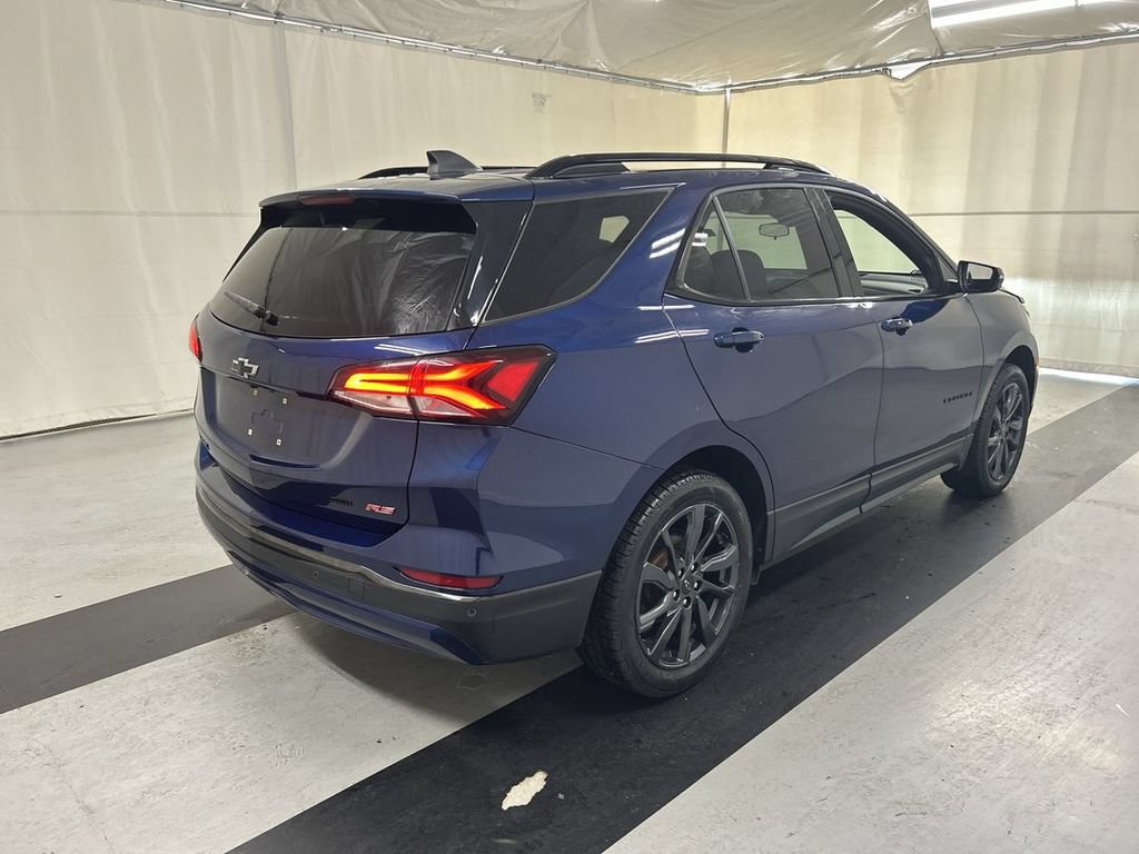 Certified 2023 Chevrolet Equinox RS w/ RS Leather Package AWD/4WD image 2