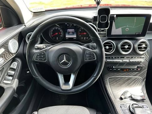 Used 2017 Mercedes-Benz GLC 300 4MATIC image 26