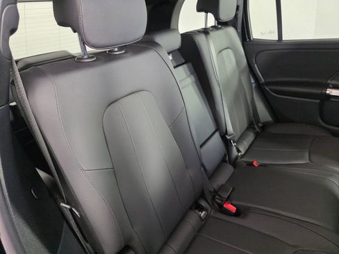 Certified 2025 Mercedes-Benz GLB 250 image 27