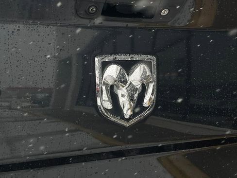 Used 2018 RAM 2500 Tradesman w/ Chrome Appearance Group image 35