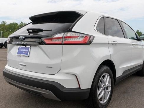 Used 2022 Ford Edge SEL AWD/4WD image 6