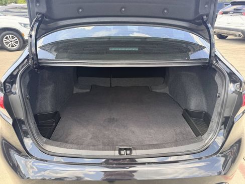 Used 2025 Toyota Corolla SE FWD image 11