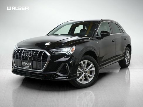 Used 2025 Audi Q3 2.0T Premium image 1