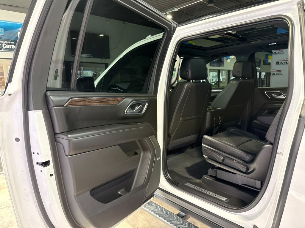 Used 2021 Chevrolet Suburban Z71 w/ Luxury Package AWD/4WD image 37