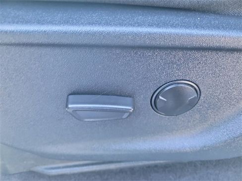 Used 2023 Ford F150 XLT image 19