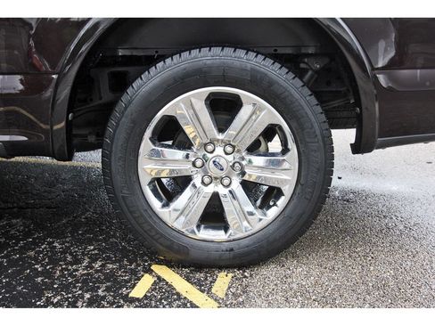 Used 2019 Ford F150 Lariat RWD image 30