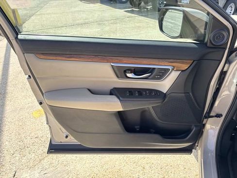 Used 2017 Honda CR-V Touring image 42