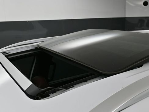 Used 2023 Kia Telluride SX image 11