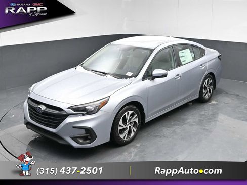 Used 2025 Subaru Legacy Premium image 18