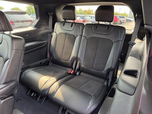 Used 2023 Jeep Grand Cherokee L Laredo RWD image 23
