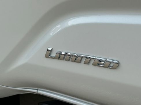 New 2026 Toyota Tacoma Limited AWD/4WD image 15
