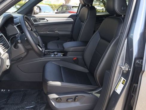 Certified 2023 Volkswagen Atlas Cross Sport SE w/ Black Wheel Package image 14