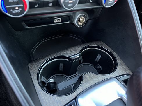 Used 2021 Alfa Romeo Giulia Ti w/ Nero Edizione image 23