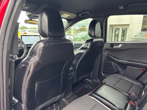 Used 2024 Ford Escape ST-Line w/ Tech Pack #1 AWD/4WD image 15