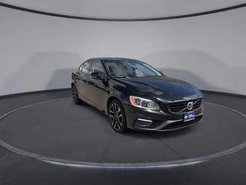 Used 2018 Volvo S60 T5 Dynamic w/ Vision Package AWD/4WD image 2