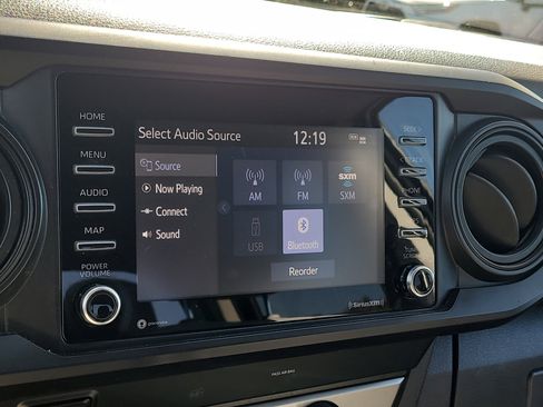 Used 2022 Toyota Tacoma SR image 21