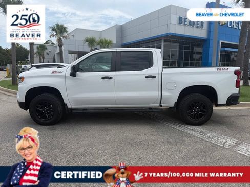 Used 2024 Chevrolet Silverado 1500 LT Trail Boss w/ Protection Package AWD/4WD image 7
