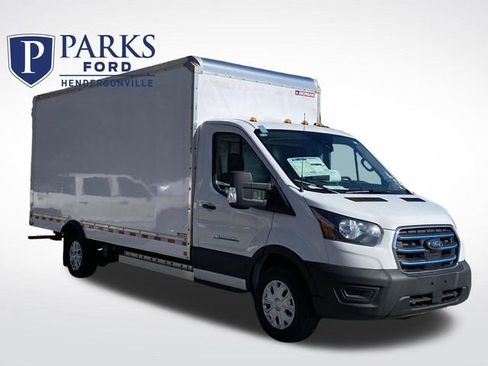 New 2023 Ford E-Transit image 1