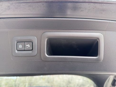 Used 2024 MAZDA CX-50 AWD 2.5 S w/ Preferred Package image 22