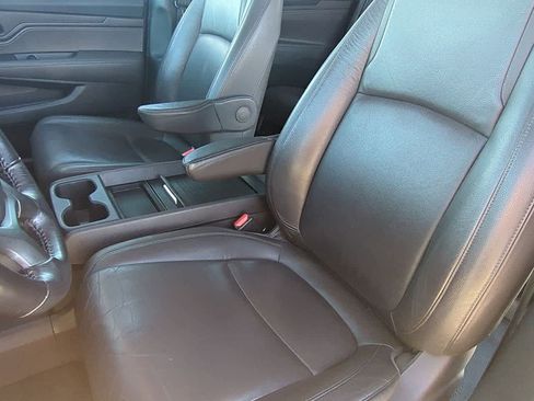 Used 2019 Honda Odyssey EX-L image 16