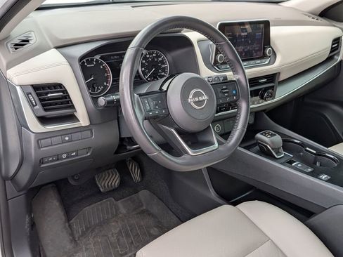 Certified 2023 Nissan Rogue SV w/ SV Premium B Package FWD image 33