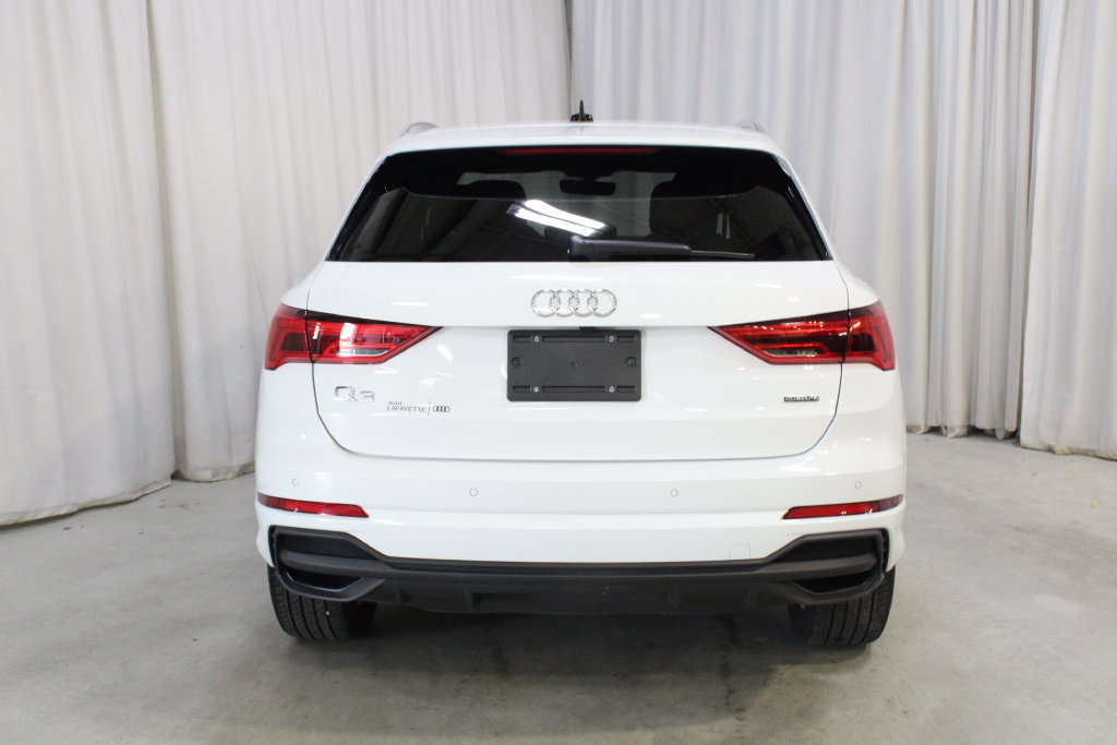 Used 2024 Audi Q3 2.0T Premium w/ Convenience Package AWD/4WD image 25