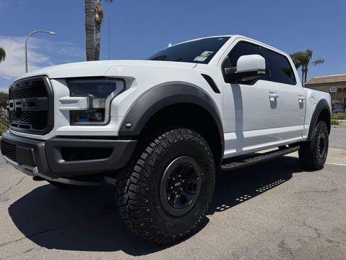 Used 2020 Ford F150 Raptor w/ Equipment Group 802A Luxury AWD/4WD image 13