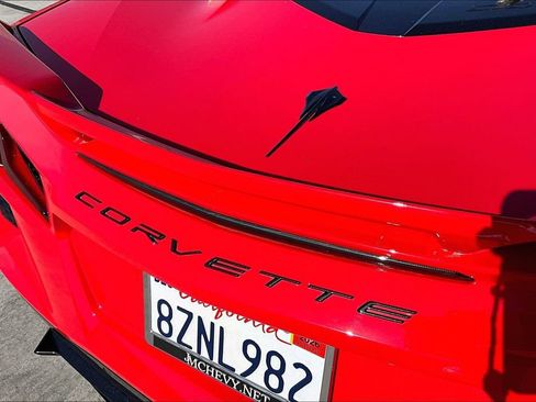 Used 2022 Chevrolet Corvette Stingray Premium Cpe w/ Z51 Performance Package image 24