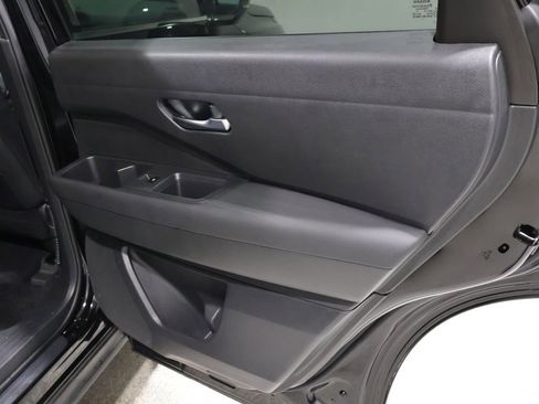 Used 2022 Nissan Pathfinder S AWD/4WD image 21
