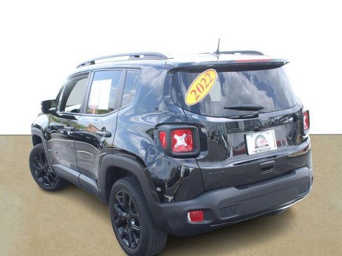 Used 2022 Jeep Renegade Altitude AWD/4WD image 6