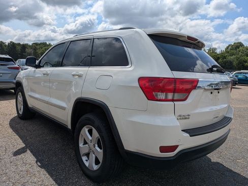 Used 2012 Jeep Grand Cherokee Laredo AWD/4WD image 7