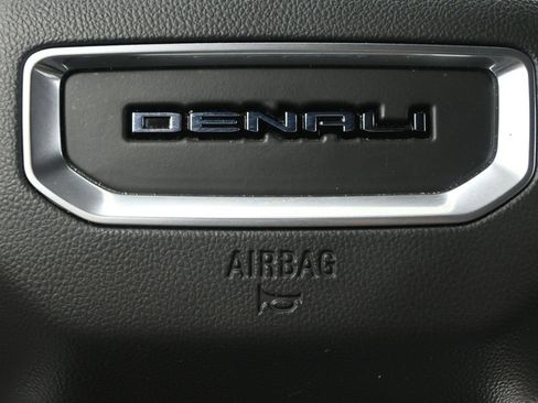 Used 2025 GMC Yukon Denali AWD/4WD image 23