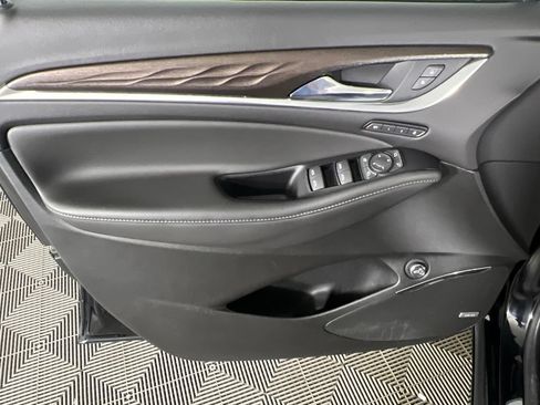 Certified 2023 Buick Enclave Avenir w/ LPO, Floor Liner Package AWD/4WD image 17