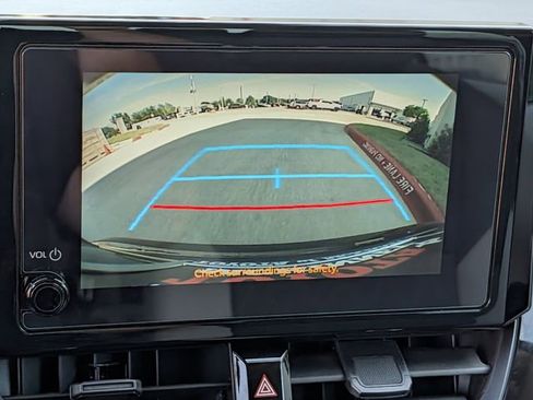 Used 2025 Toyota Corolla LE FWD image 19