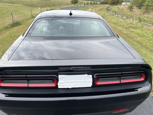 Used 2023 Dodge Challenger SRT Hellcat Redeye image 9