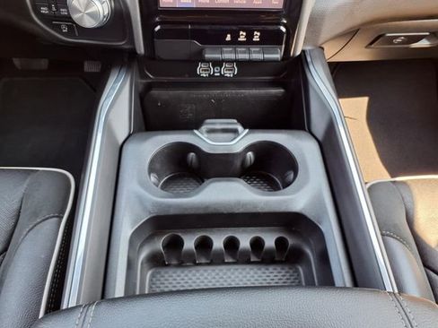 Used 2025 RAM 1500 Laramie image 13