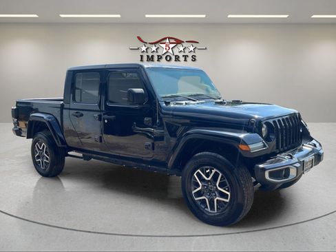 Used 2021 Jeep Gladiator Sport w/ Quick Order Package 24Q 80Th AWD/4WD image 7