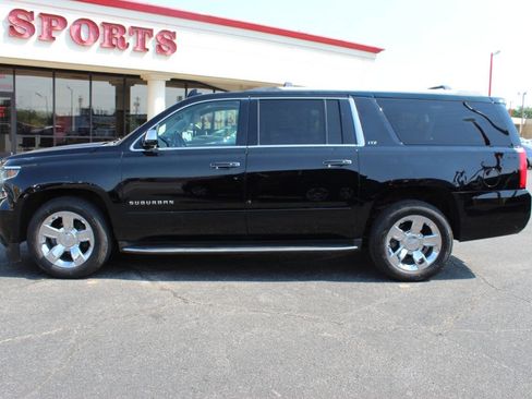 Used 2015 Chevrolet Suburban LTZ image 6