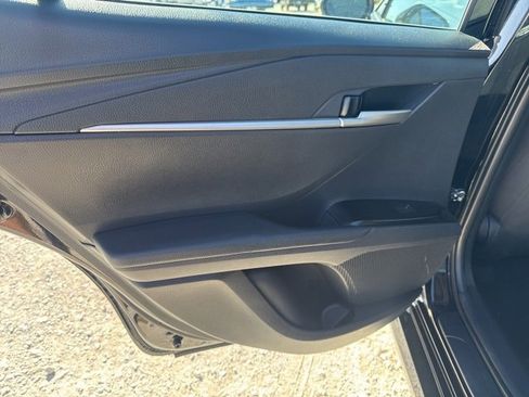 Used 2025 Toyota Camry LE image 19