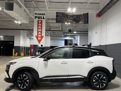 New 2026 Nissan Kicks SV w/ Cold Weather Package AWD/4WD image 25